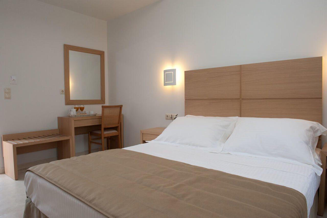 Aphrodite Samos Suites Marathókampos エクステリア 写真