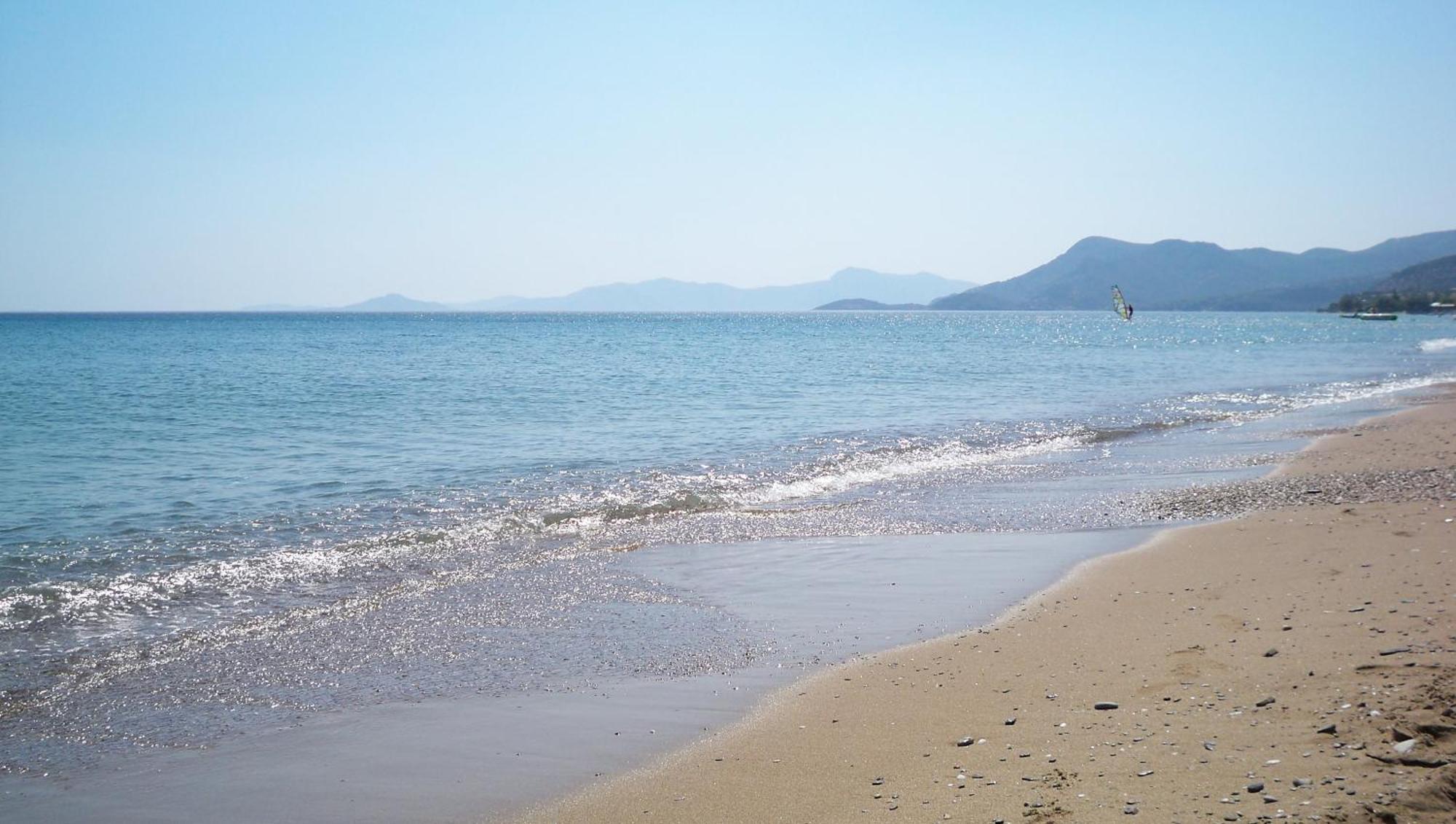Aphrodite Samos Suites Marathókampos エクステリア 写真