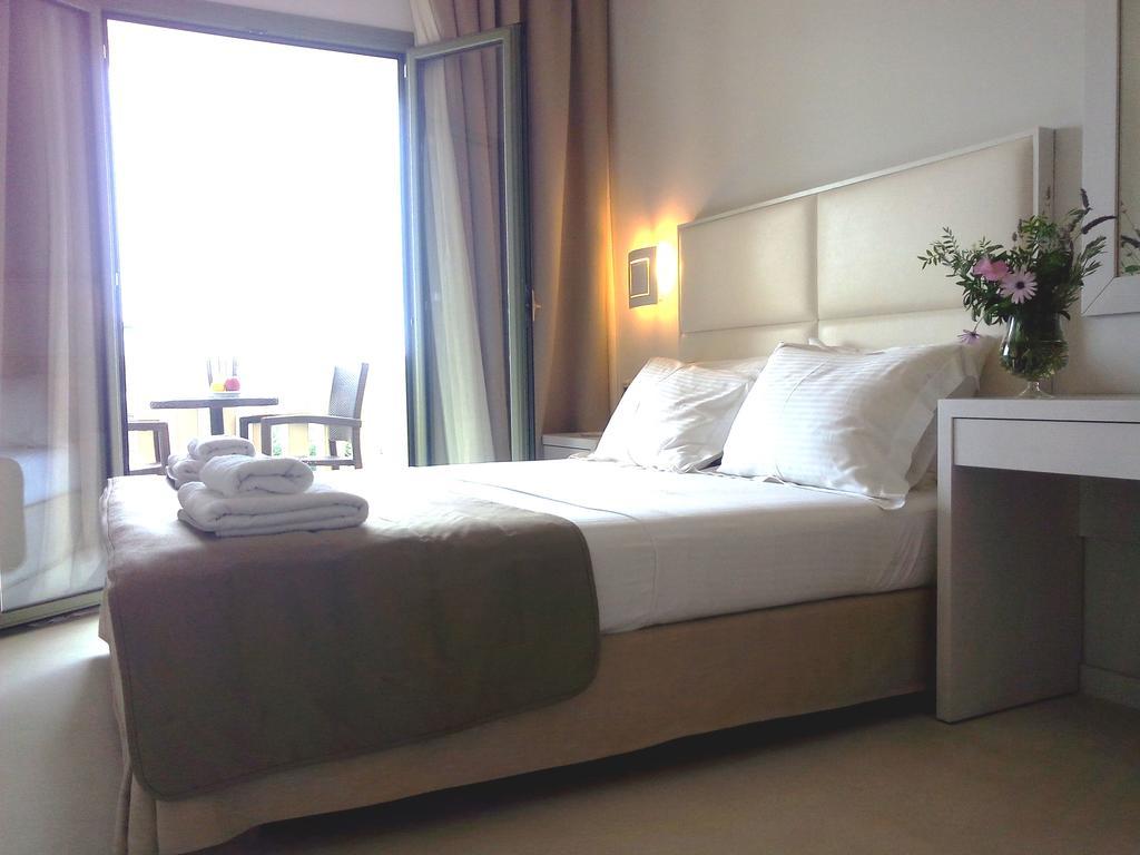 Aphrodite Samos Suites Marathókampos エクステリア 写真