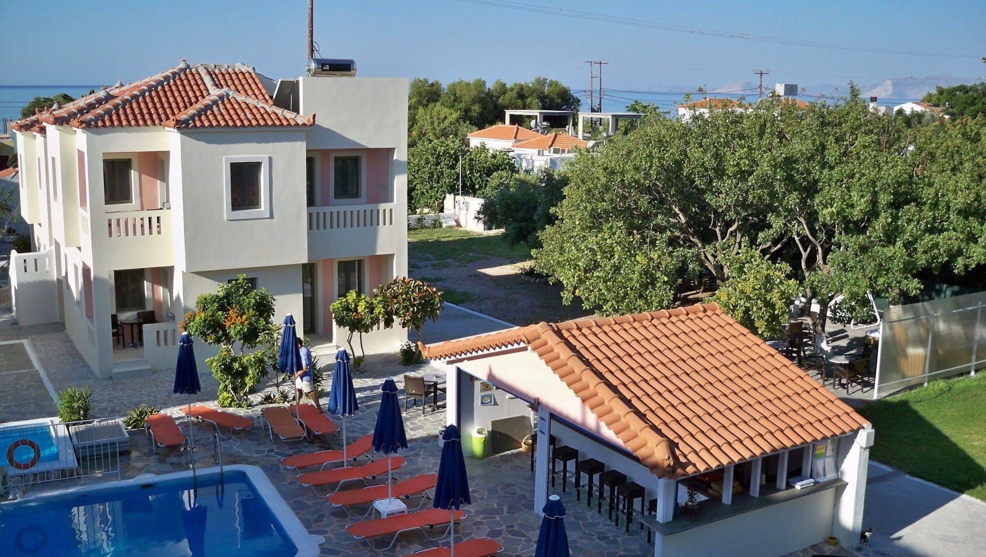 Aphrodite Samos Suites Marathókampos エクステリア 写真