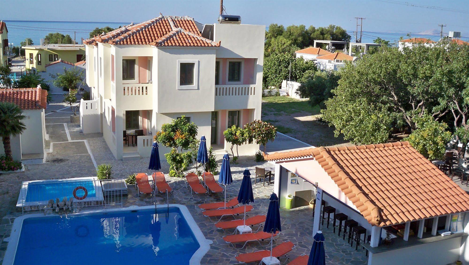 Aphrodite Samos Suites Marathókampos エクステリア 写真