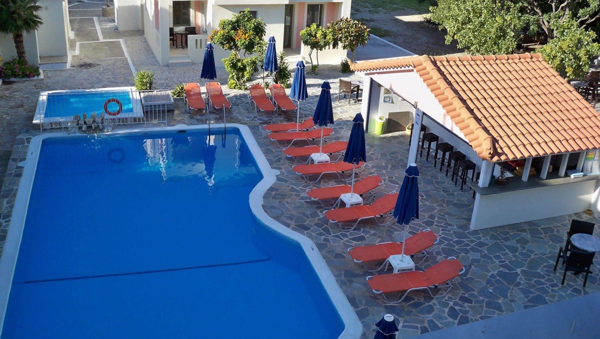 Aphrodite Samos Suites Marathókampos エクステリア 写真