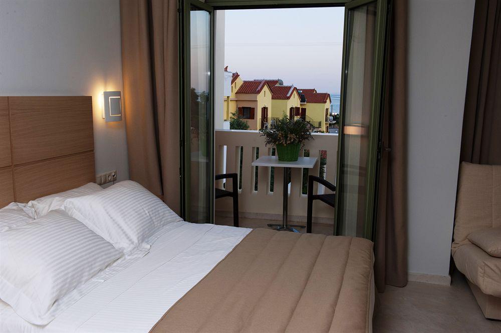 Aphrodite Samos Suites Marathókampos エクステリア 写真